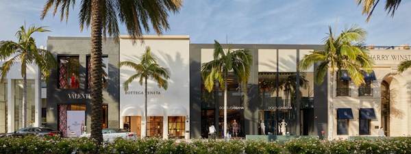 Luxury boutiques on Rodeo Drive in the Golden Triangle of Beverly Hills